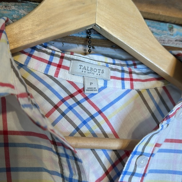 Talbots Creamy 3/4 Button down top - Picture 2 of 6
